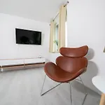 Deluxe Apartments - 1 & 2 Bedroom - Zentral - 10 Min Messe