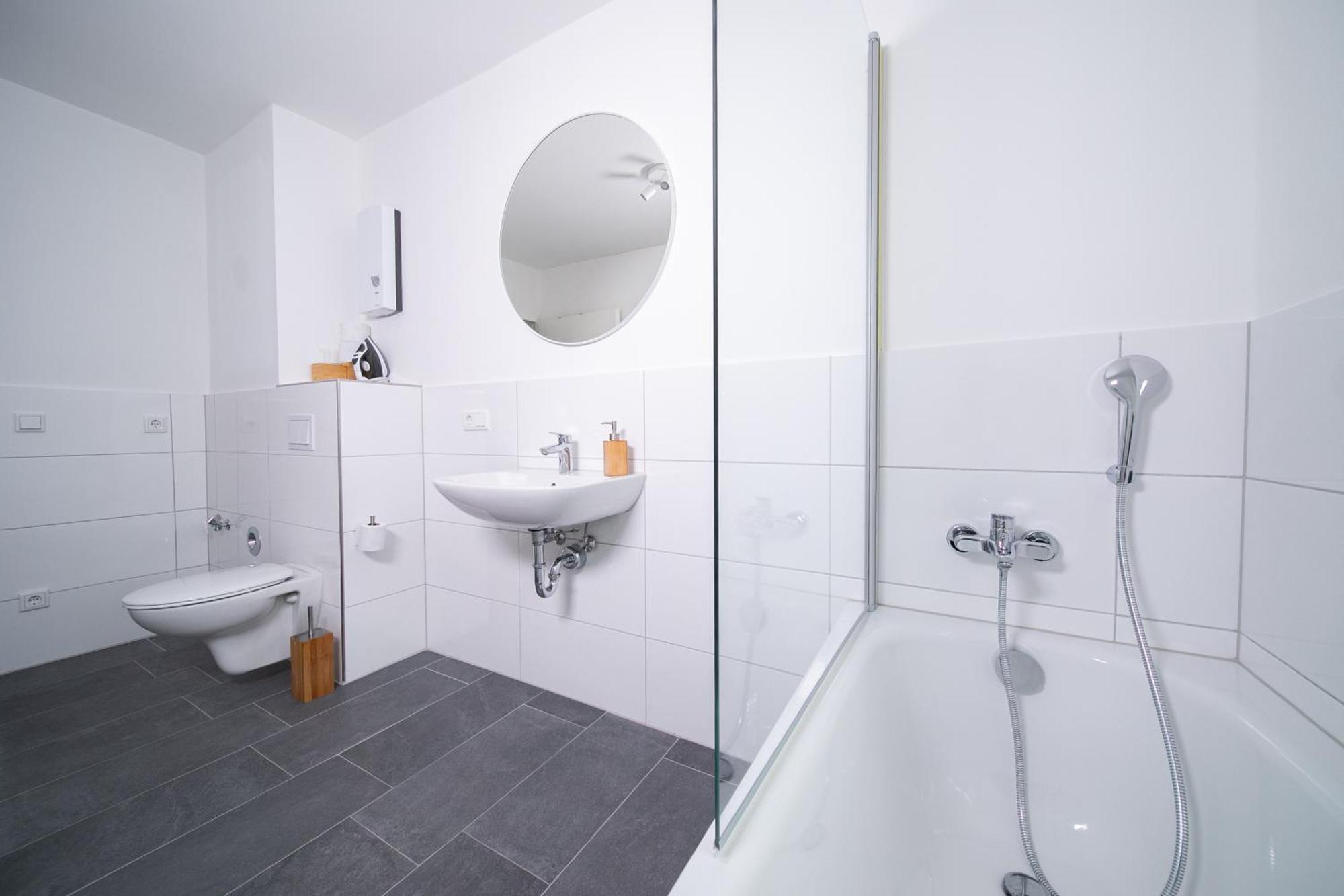 Apartment Deluxe - 1 & 2 Bedroom - Zentral - 10 Min Messe *