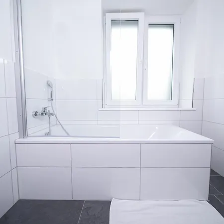 Deluxe - 1 & 2 Bedroom - Zentral - 10 Min Messe *